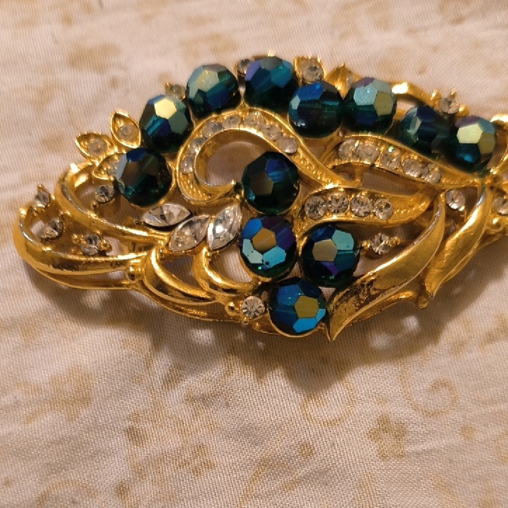 Vintage Gold and Green Swirl Brooch